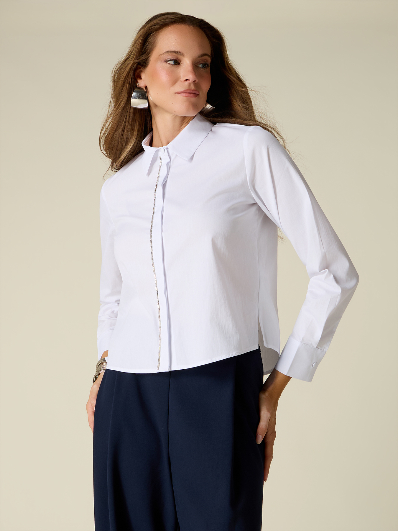 Cropped shirt with crystals image number 0