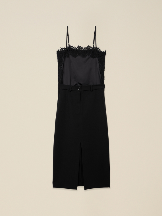 Schlauchkleid aus zwei Materialien