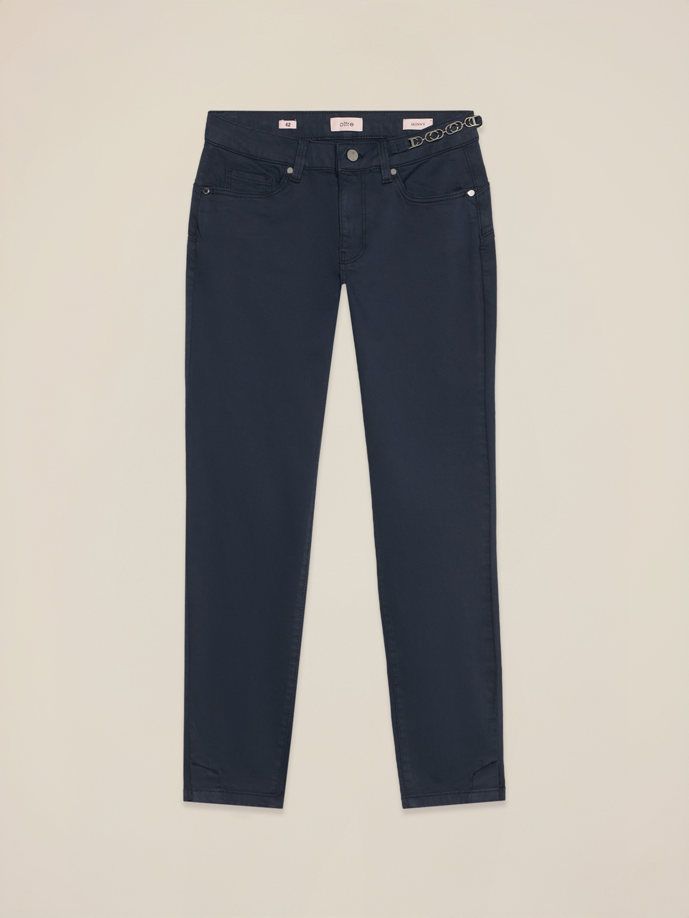 Pantaloni skinny con catena metallica image number 4