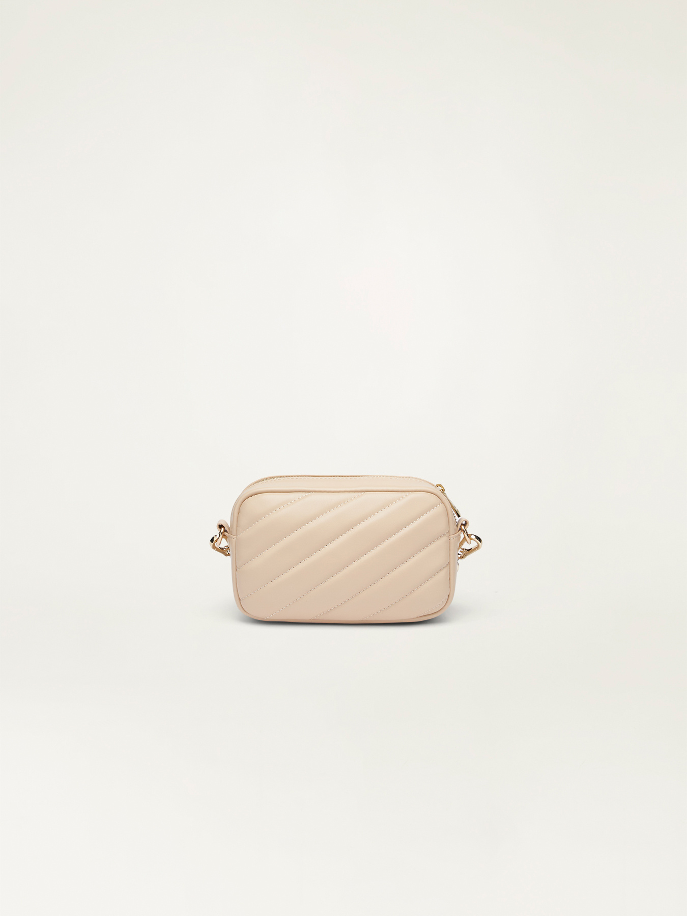 Bolso peque&ntilde;o cross body acolchado image number 2