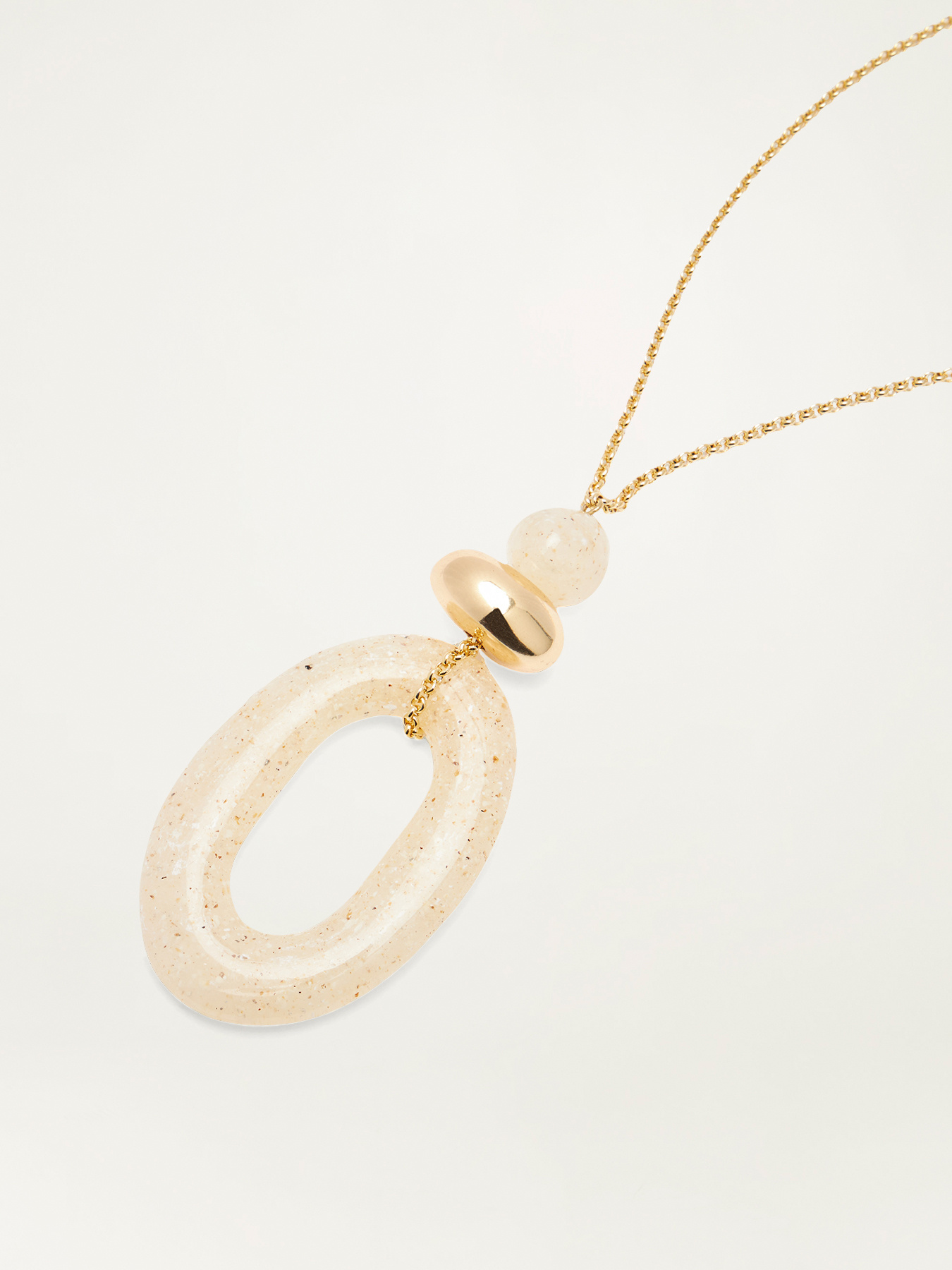 Collier avec breloque en galalithe image number 2