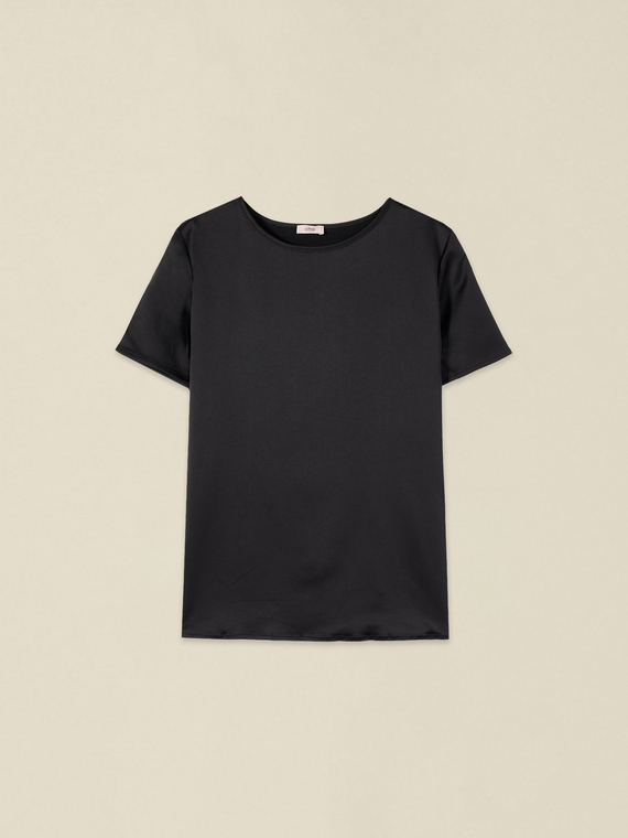 Two-material T-shirt