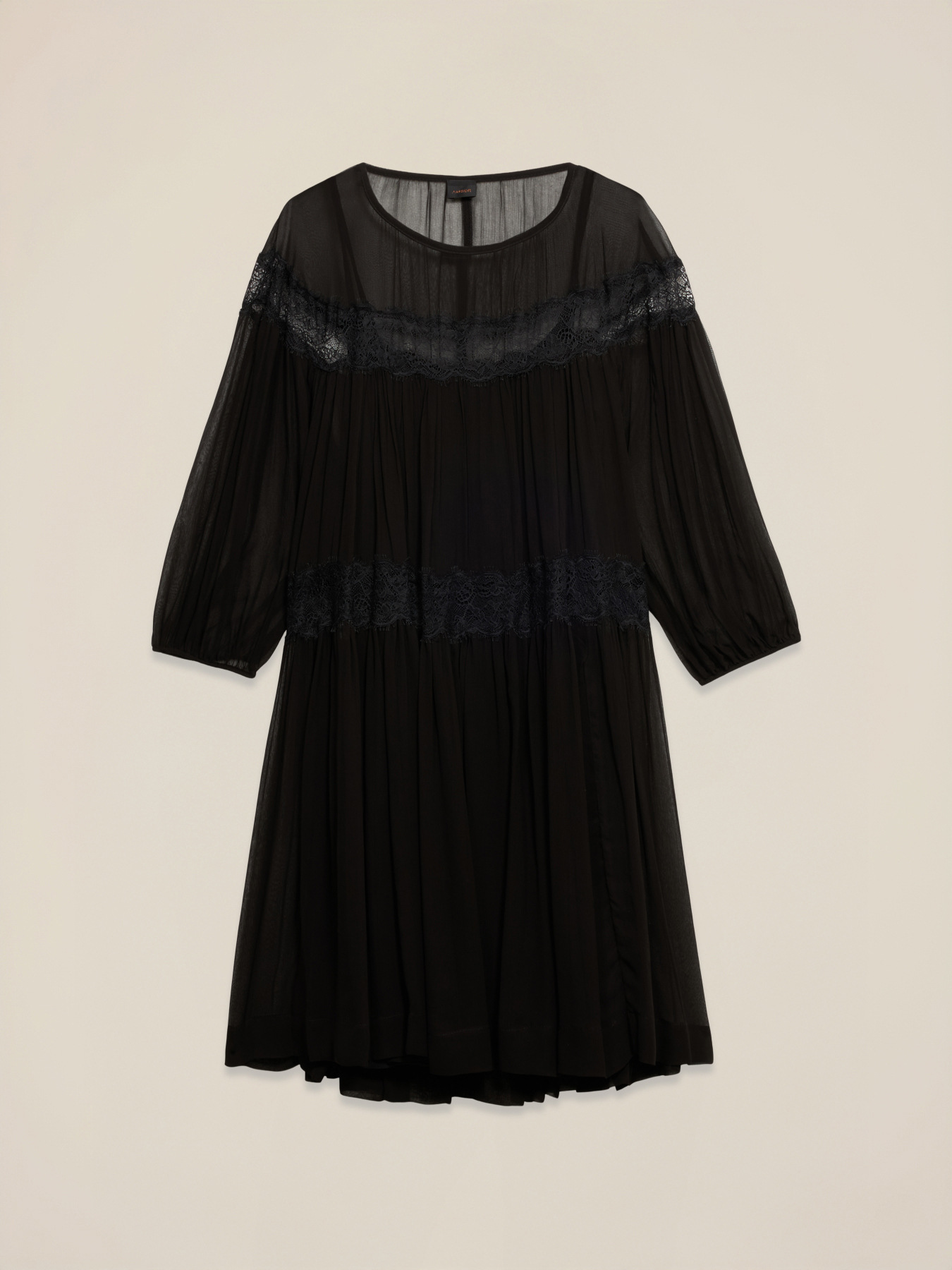 Ausgestelltes Kleid aus Krepp mit Spitze image number 4