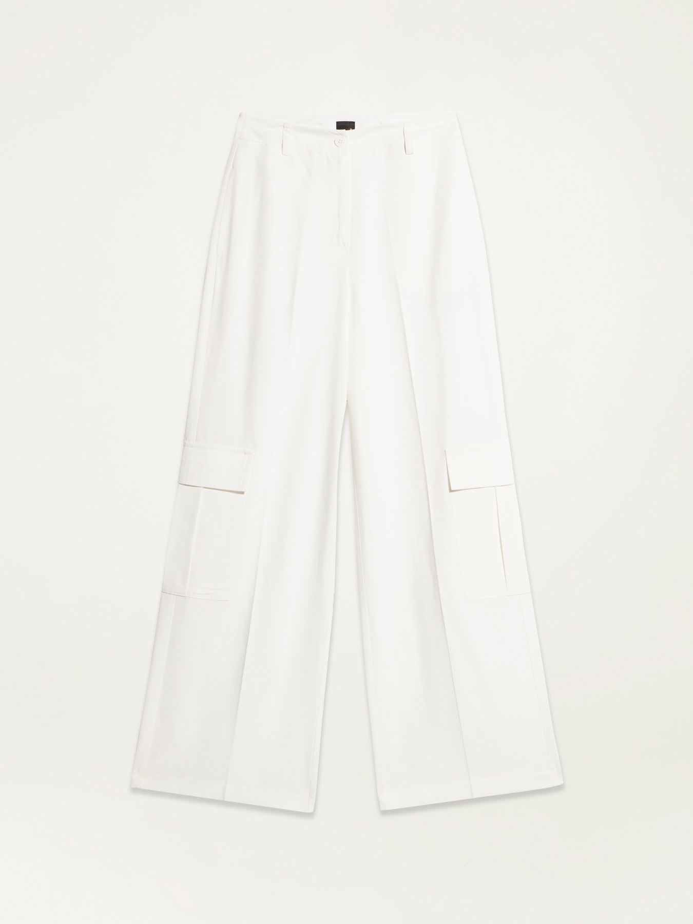 Pantalones cargo en mezcla de lino image number 4