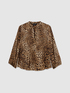 Blusa estampado animal image number 4