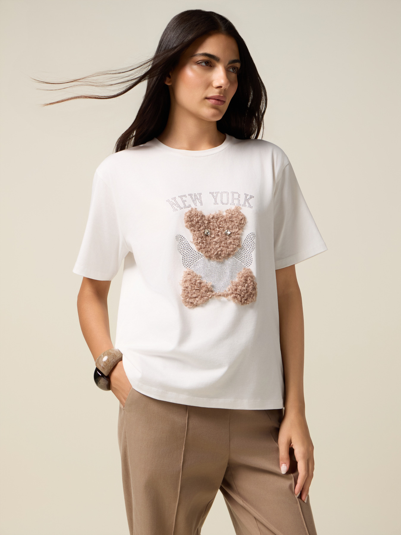 T-shirt avec impression et applications image number 0