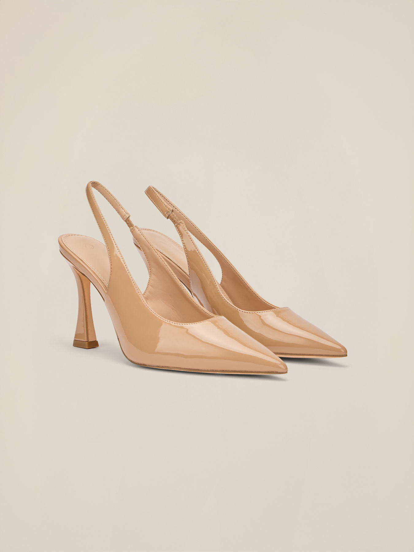 Pointed slingback pumps image number 1