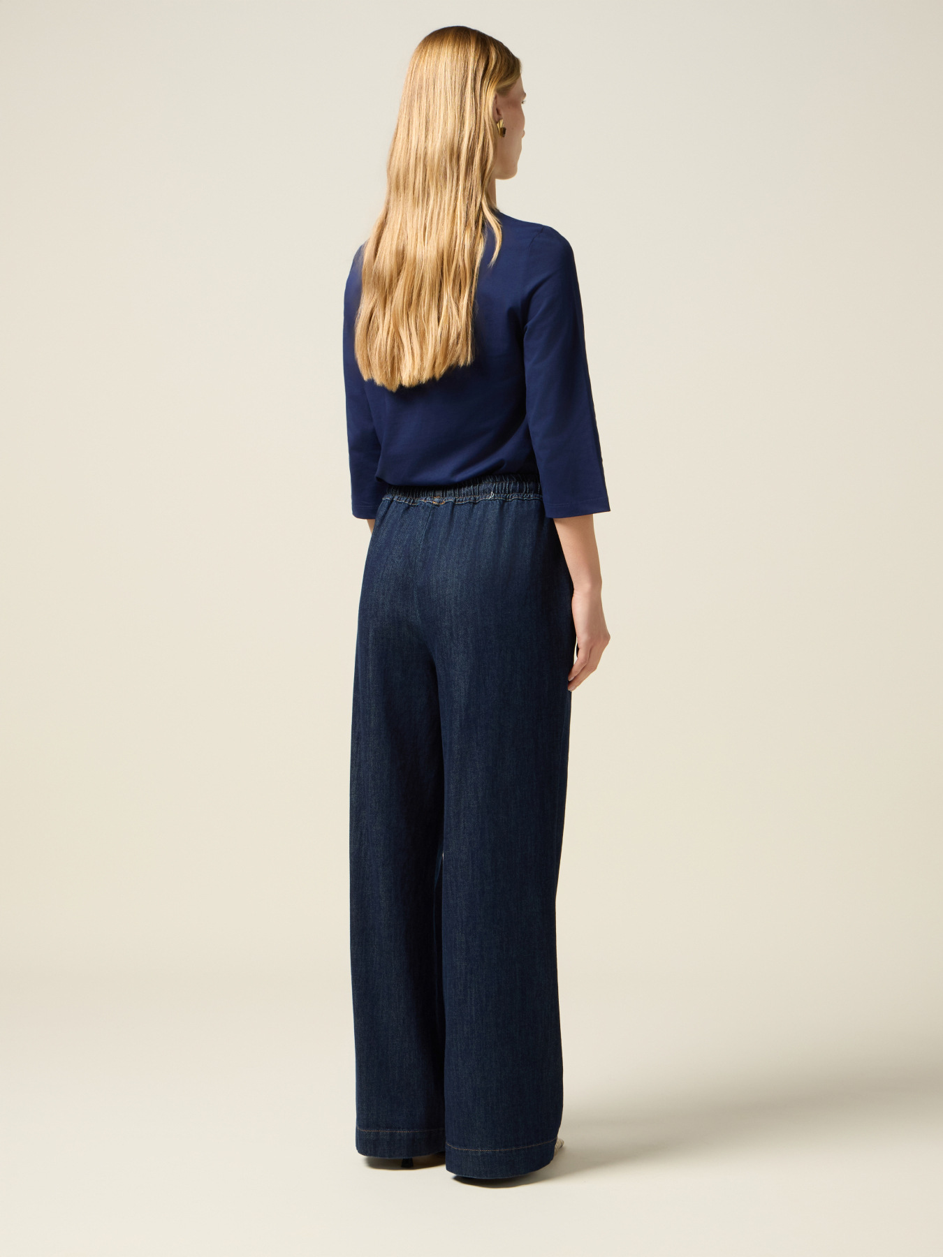 Pantalones vaqueros joggers image number 1