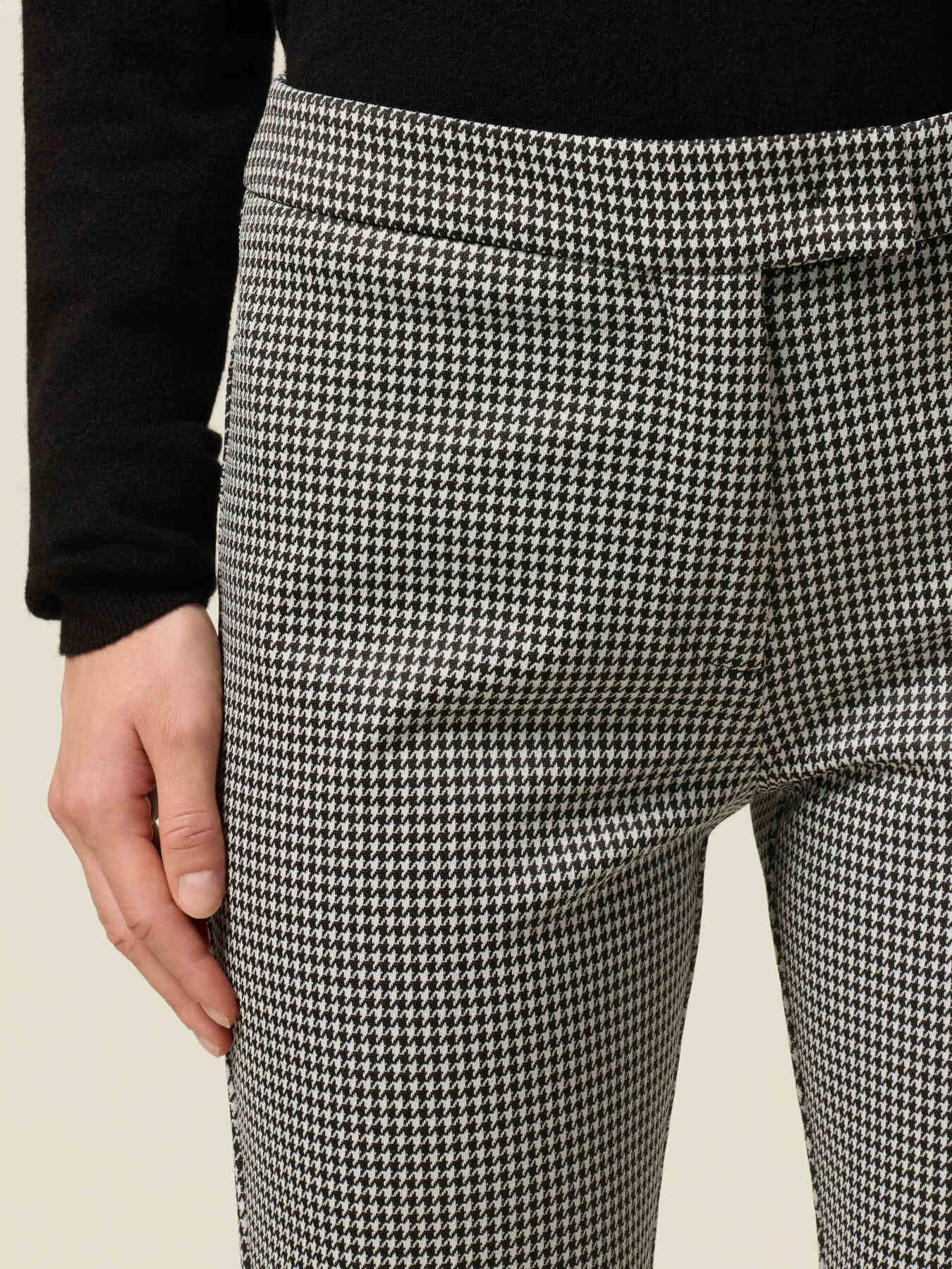Jacquard cigarette pants image number 2