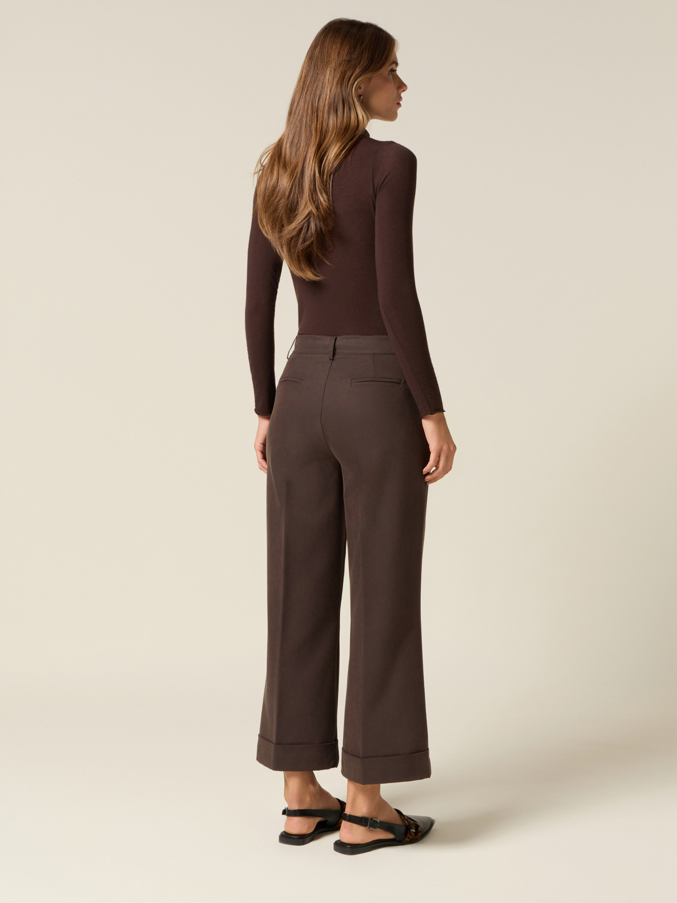 Cropped pants with cuff image number 1