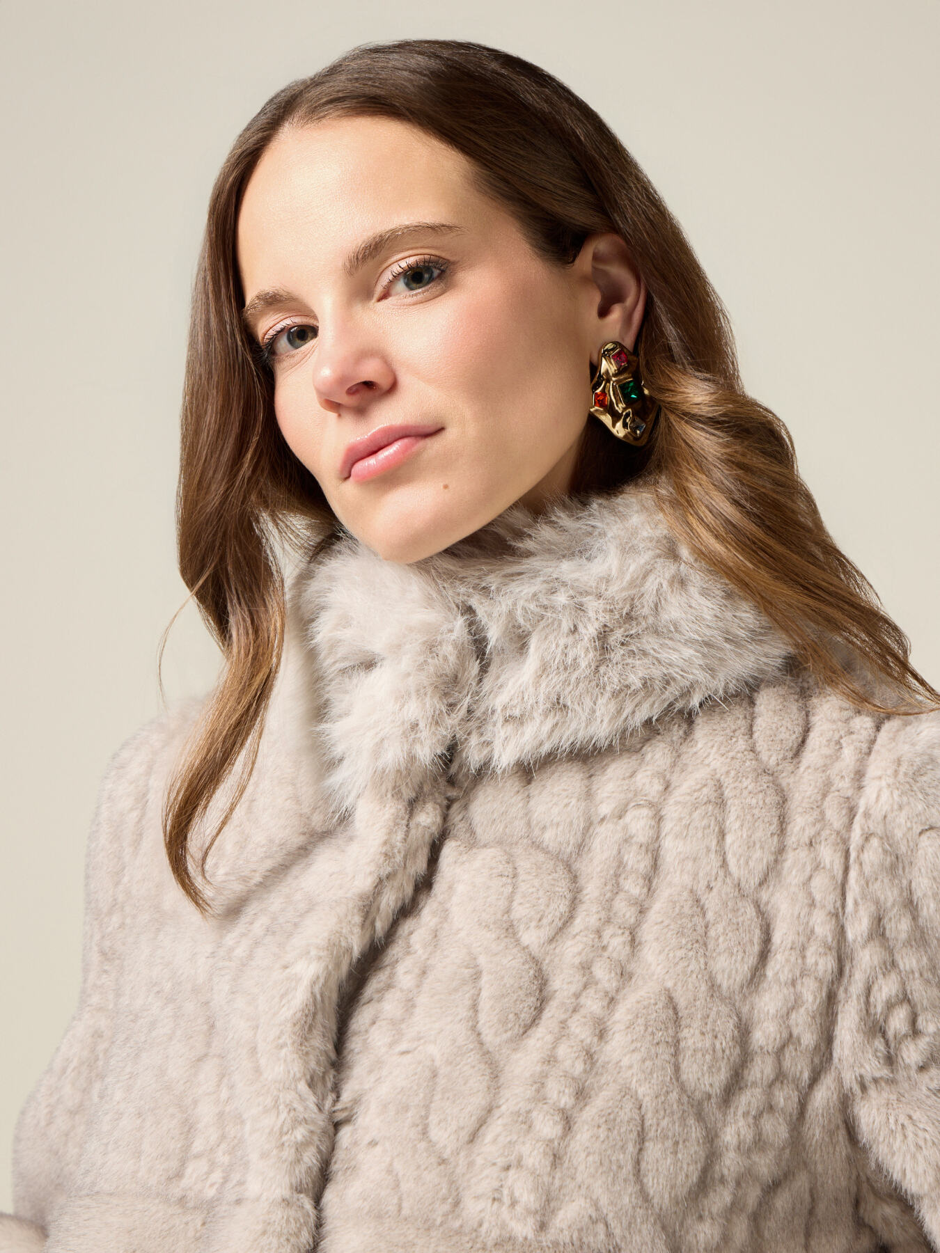 Chaqueta en tejido peludo de doble elaboraci&oacute;n image number 2