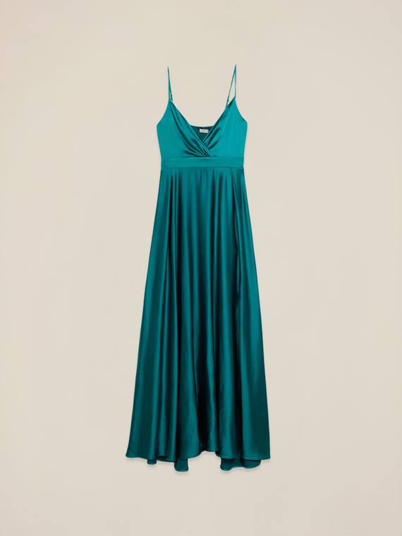 Langes Kleid aus Satin