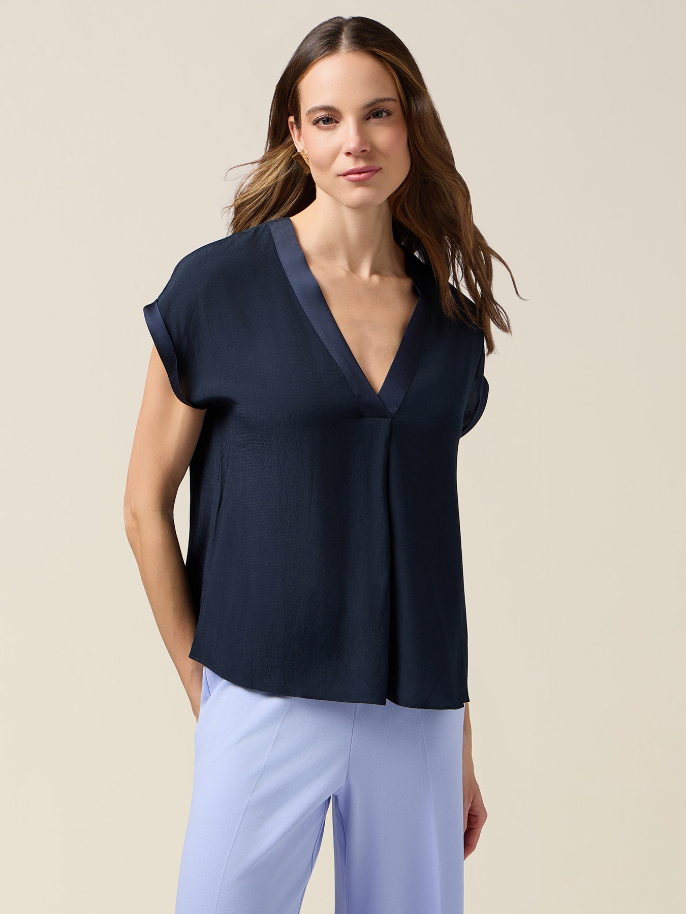 Blouse bimati&egrave;re avec manches kimono image number 0
