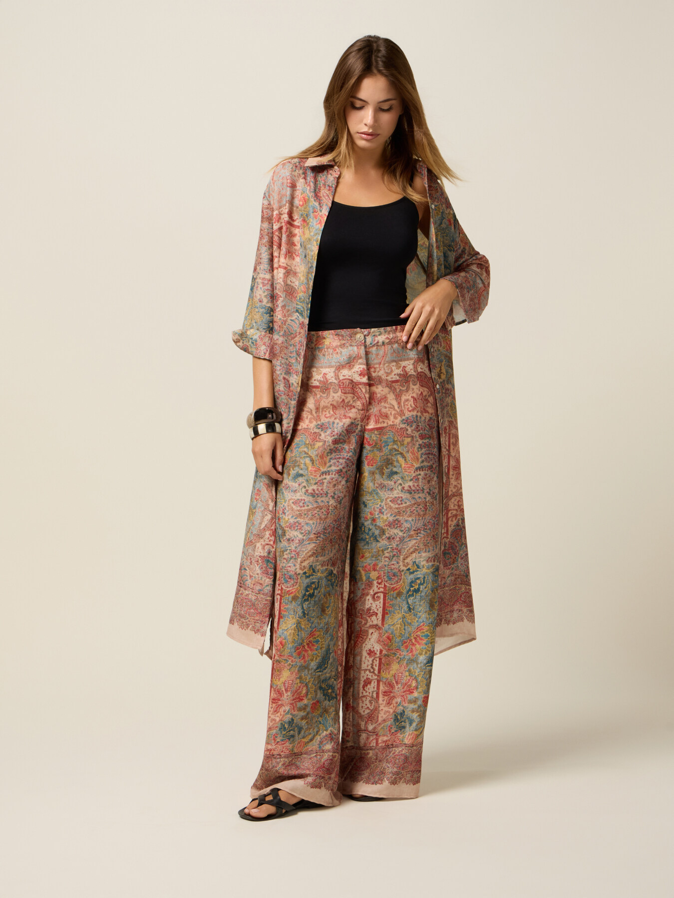Patterned satin blouse image number 3
