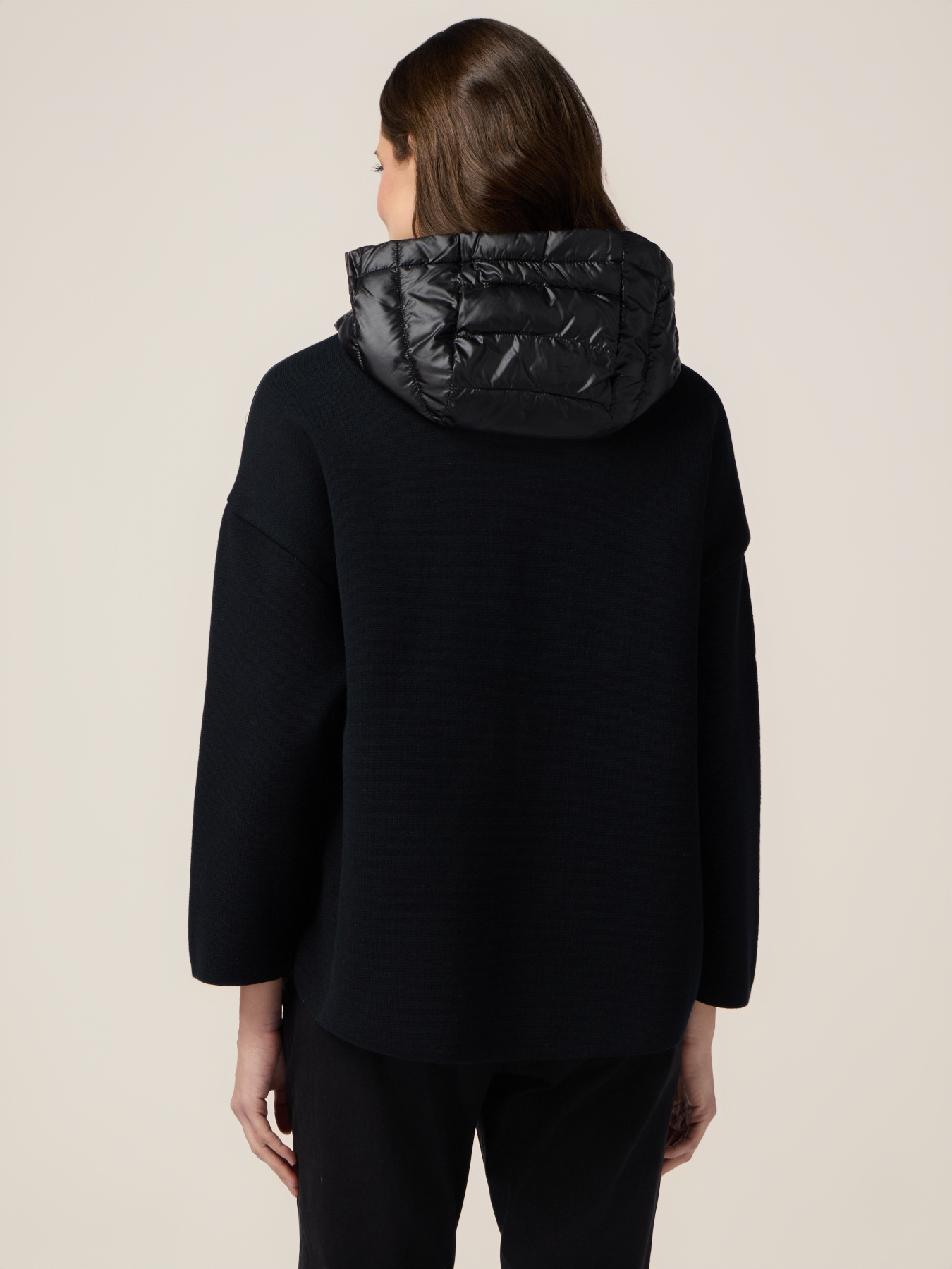 Daunenjacke mit Strickteilen image number 1