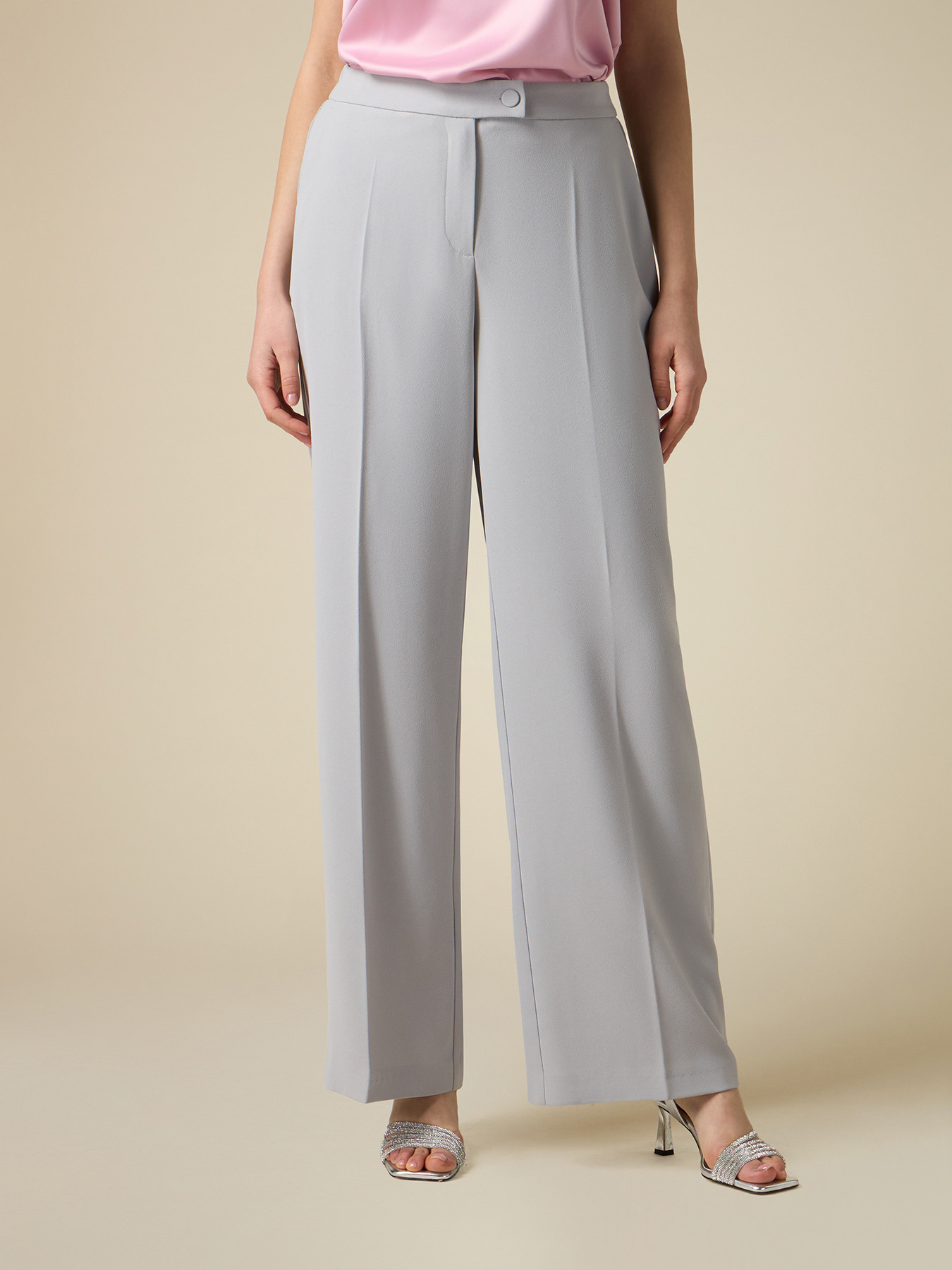 Pantalon en tissu fluide stretch image number 3