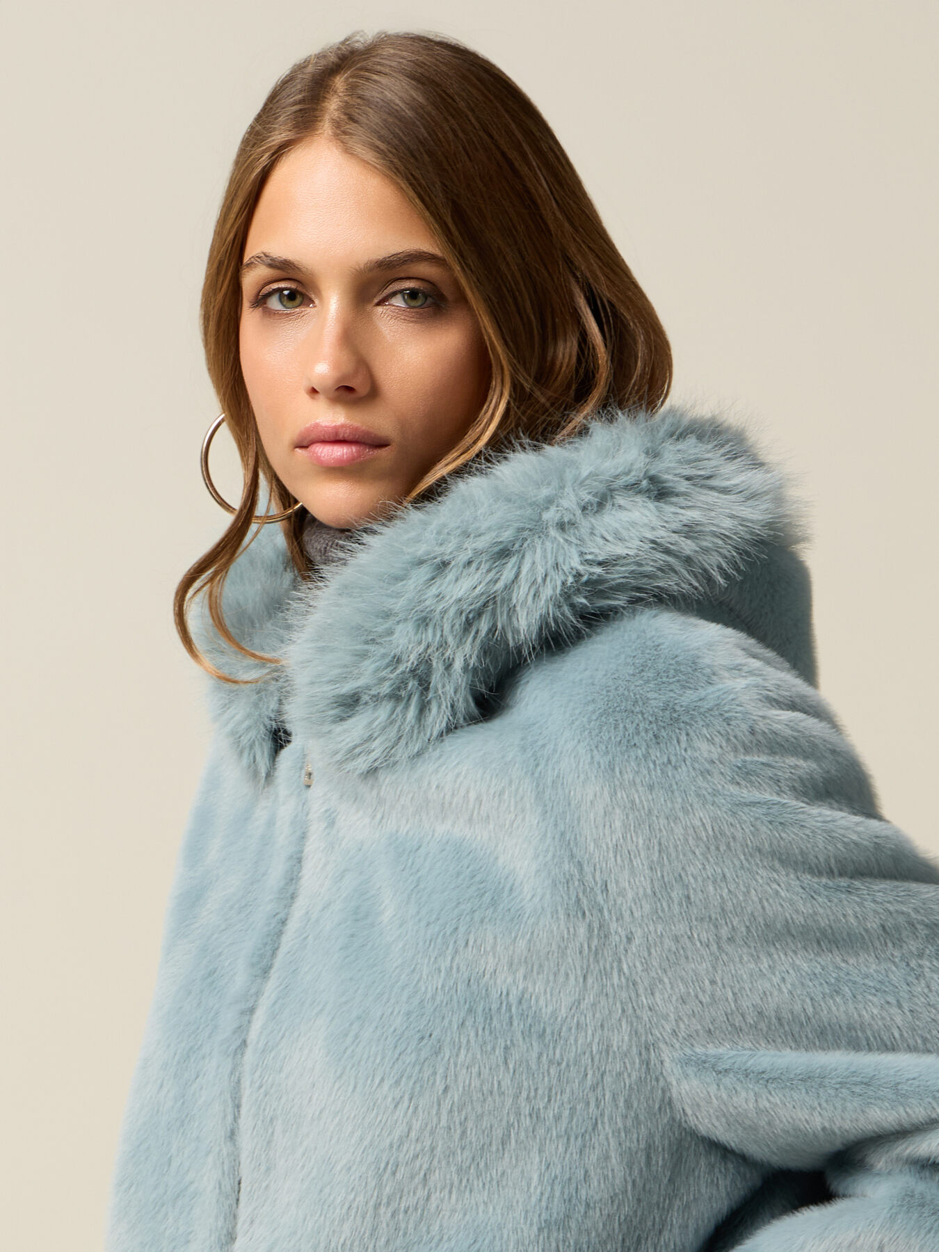 Parka corto con capucha image number 2