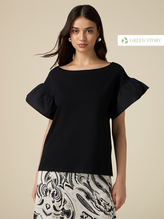 T-shirt with short cap sleeves