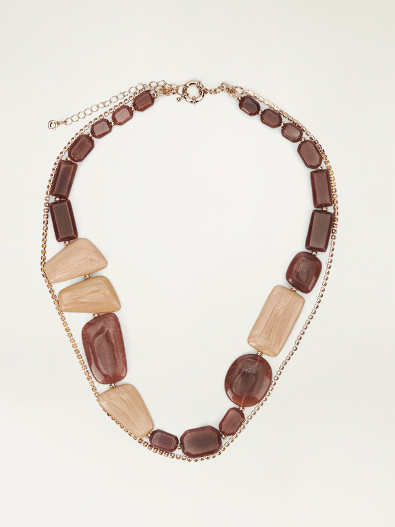 Necklace with gemstones