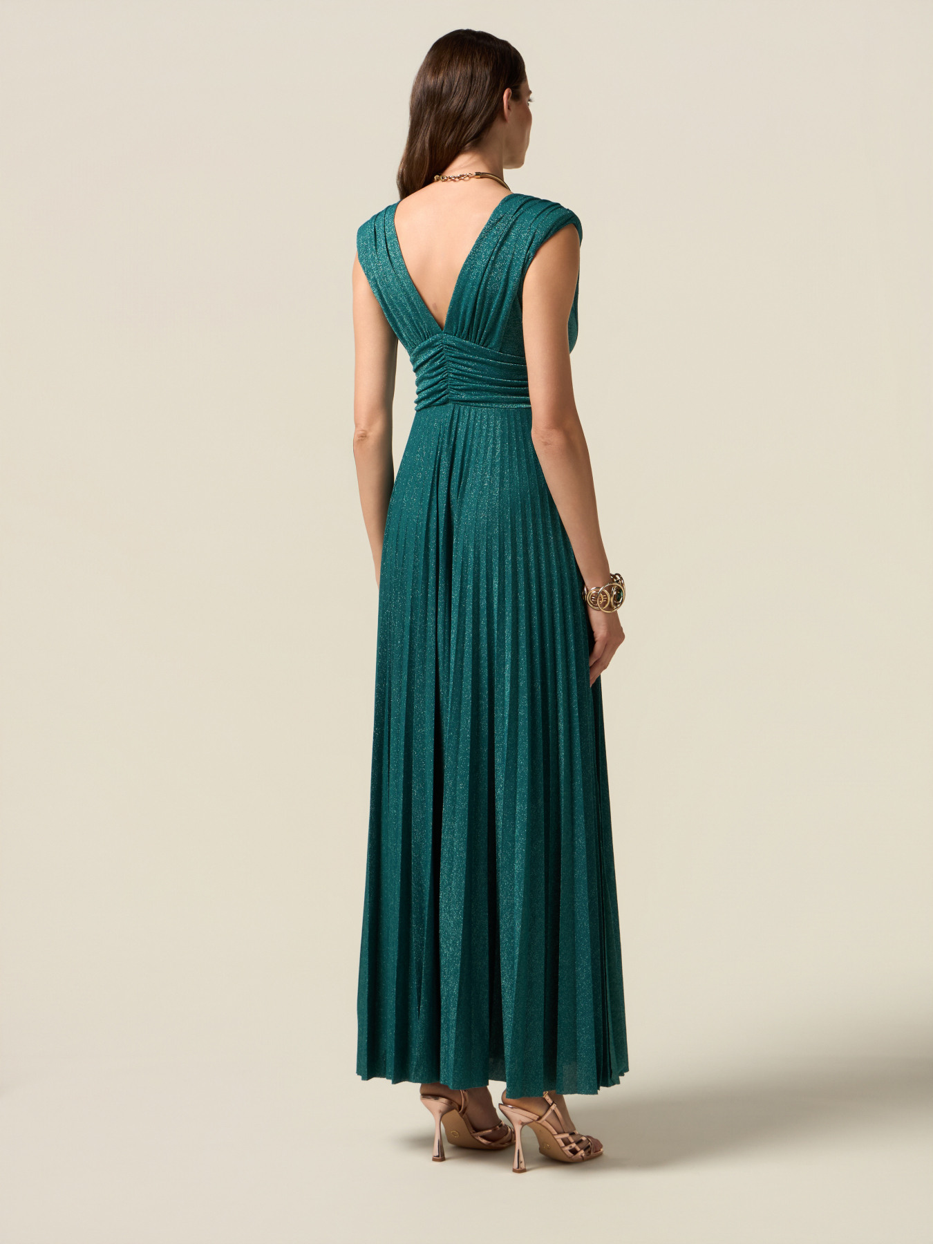 Langes Plissee-Kleid aus Lurex-Jersey image number 1