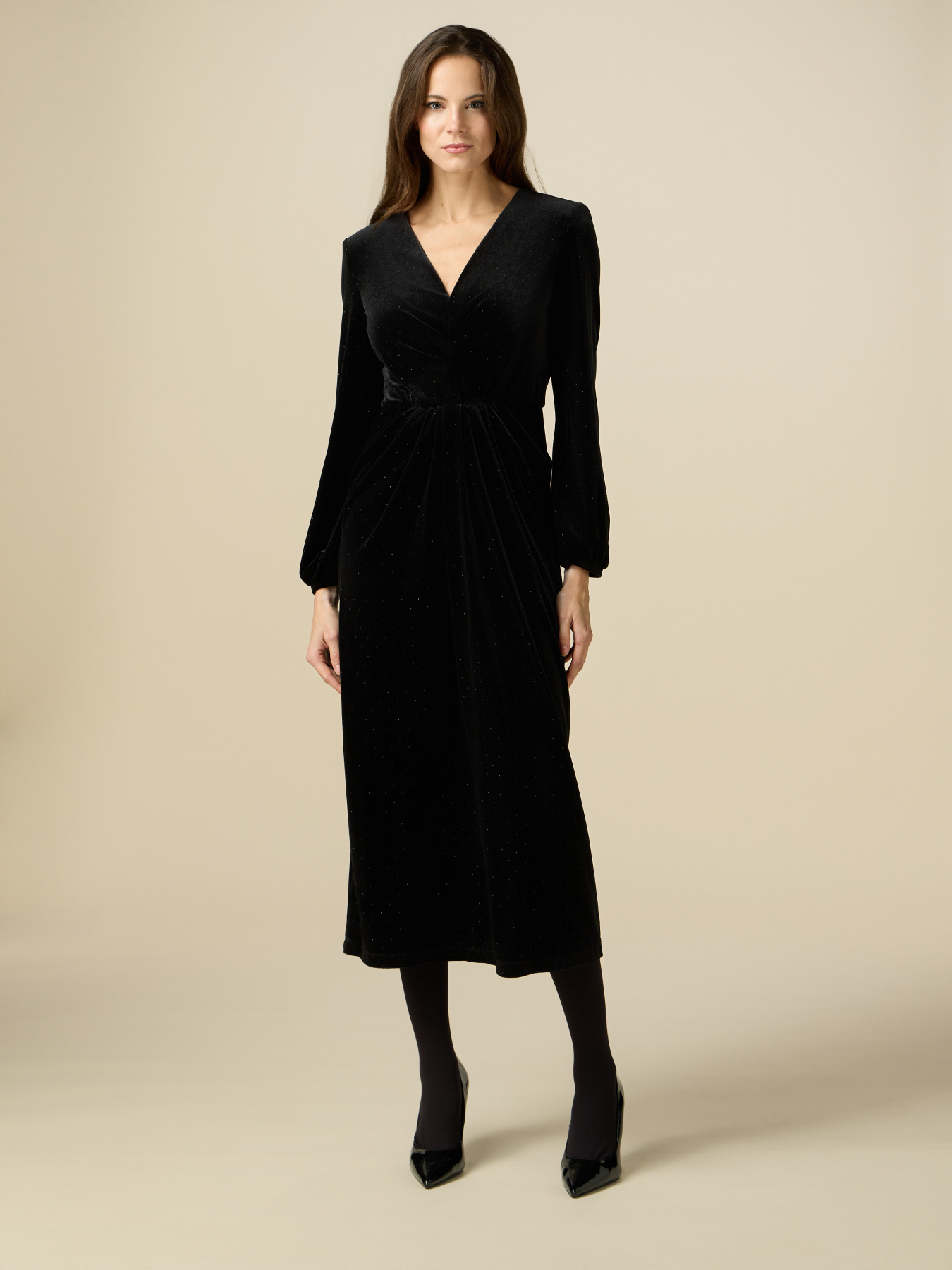 Samtkleid mit Kristallsteinen image number 0