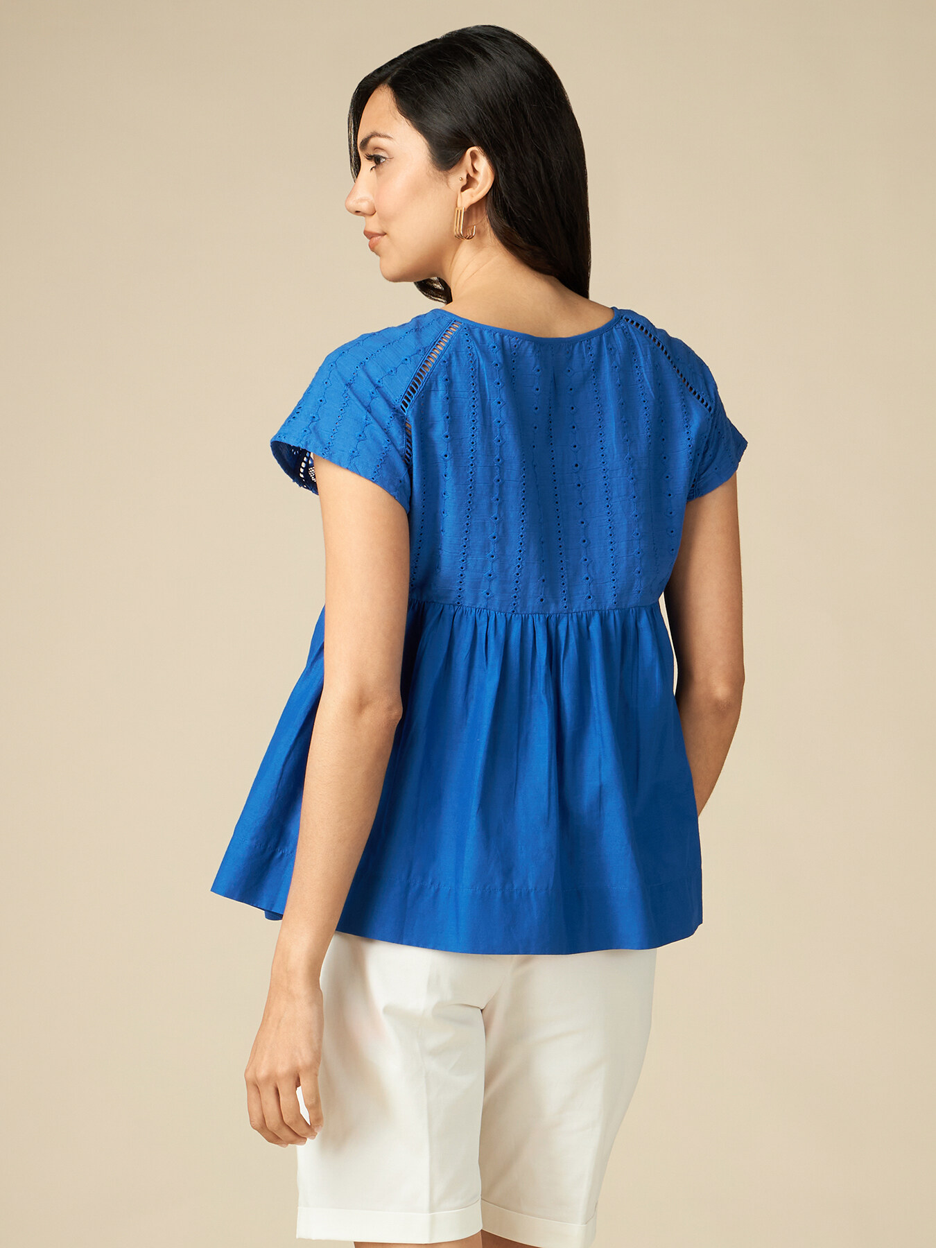 Bluse in A-Linie mit St. Galler Spitze image number 1