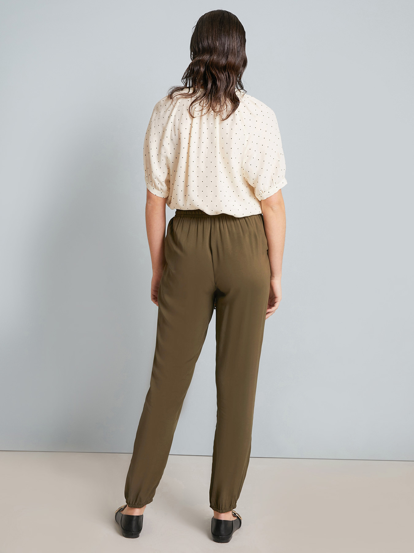 Pantalon jogger en viscose image number 2