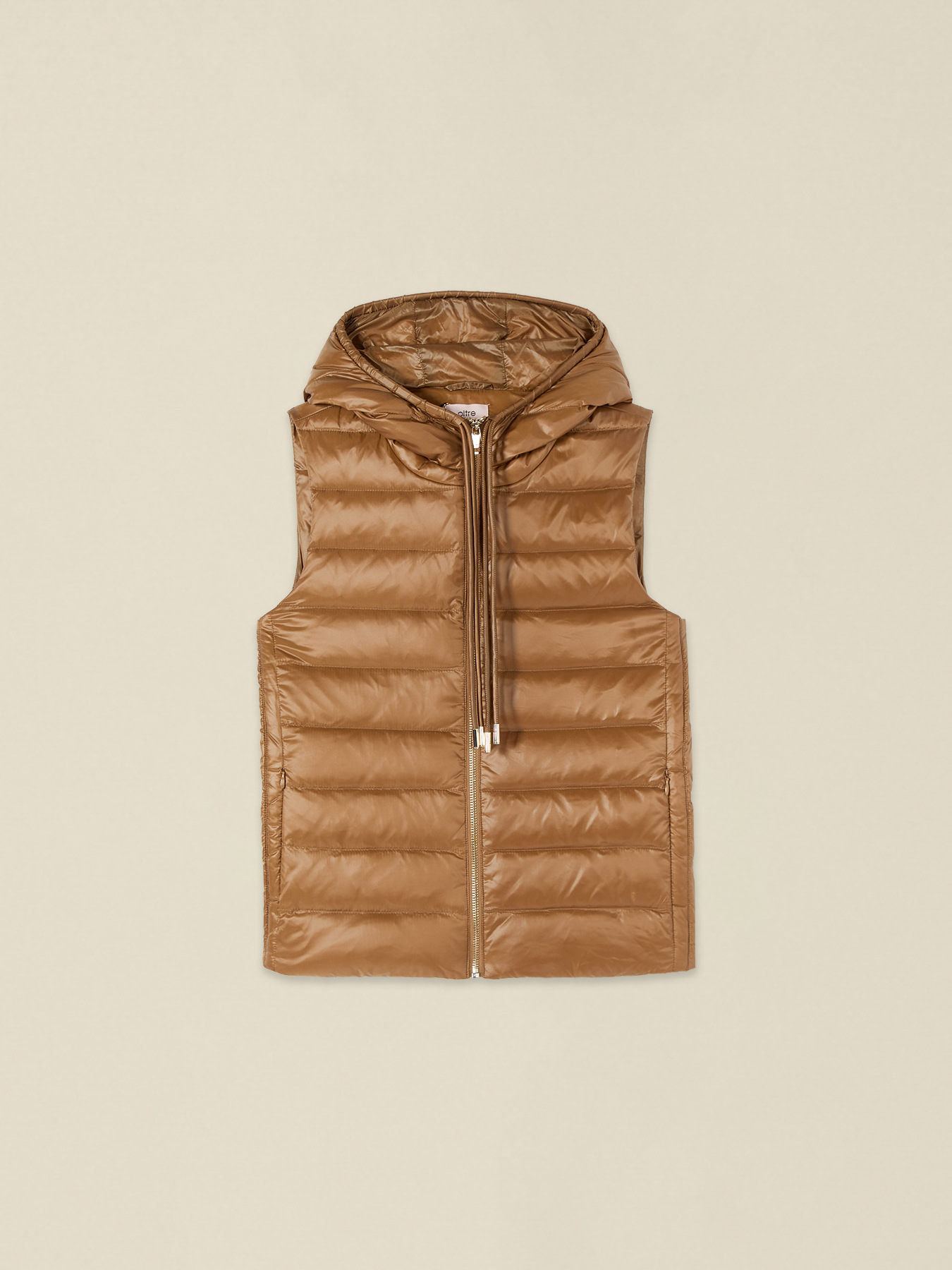 Lightweight sleeveless hooded puffer jacket image number 3