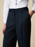Pantalon large à fines rayures image number 4