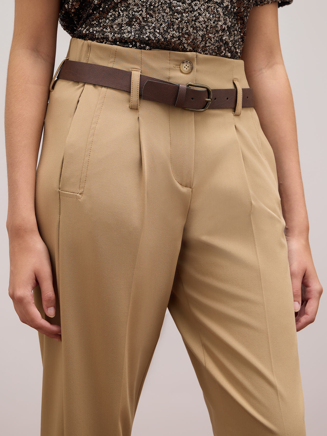 Pantaloni con cintura image number 3