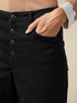 Umweltfreundliche schwarze Boyslim-Jeans image number 2
